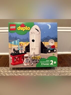 LEGO Duplo Space Shuttle Mission 10944 Female Astronaut Age 2+ Preschool Toy